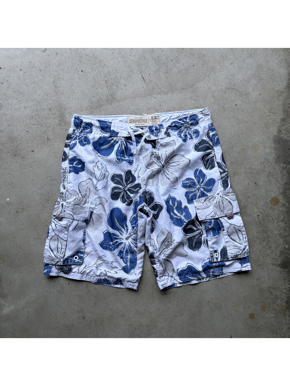 Aeropostale Men's Medium Floral Cargo Swim Shorts
